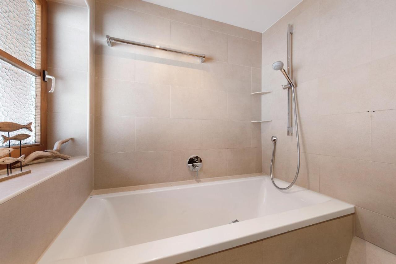 Ferienwohnung Riesserbaur ガルミッシュ・パルテンキルヒェン エクステリア 写真
